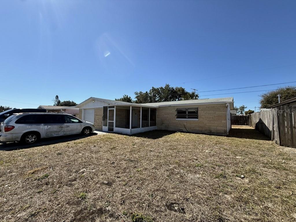 TAHITIAN HOMES - Residential