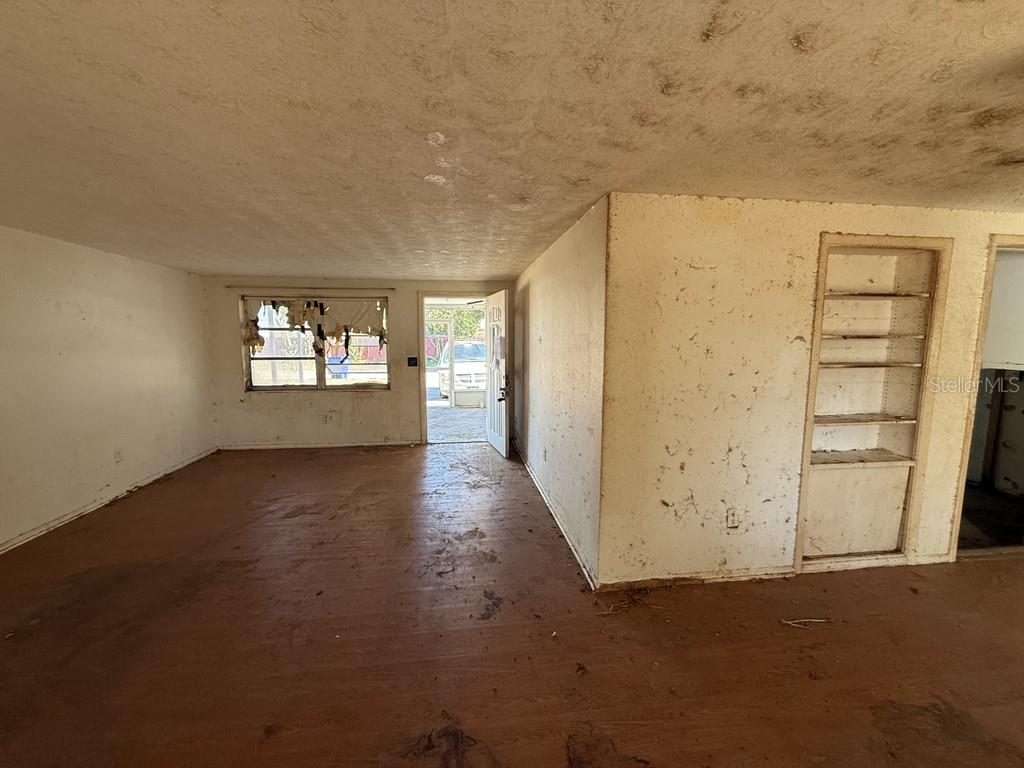 TAHITIAN HOMES - Residential