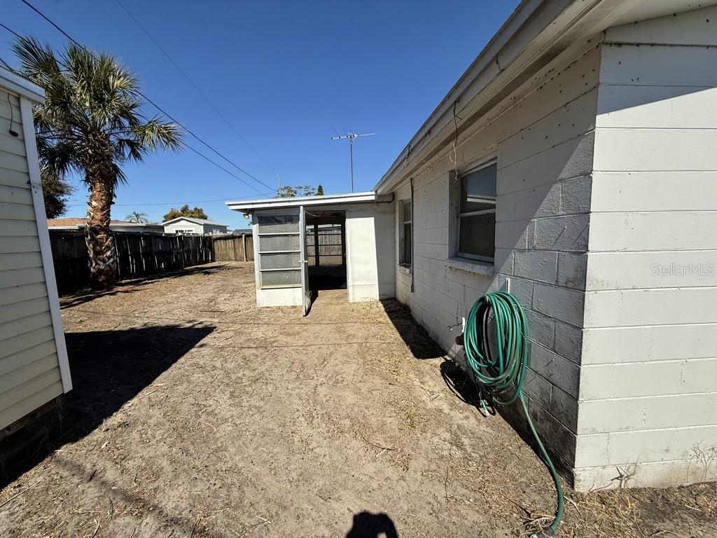 TAHITIAN HOMES - Residential