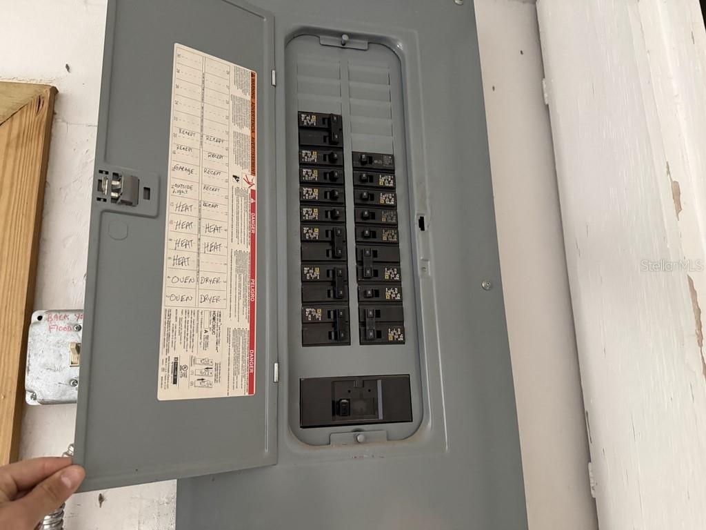 TAHITIAN HOMES - Residential