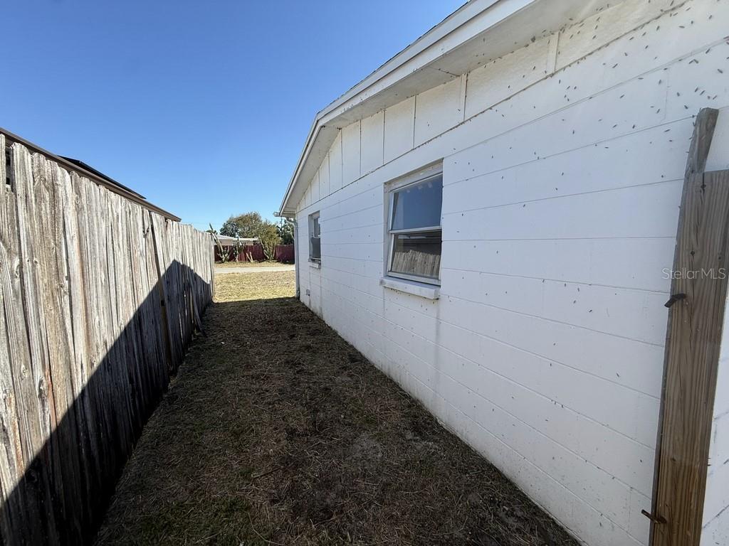 TAHITIAN HOMES - Residential