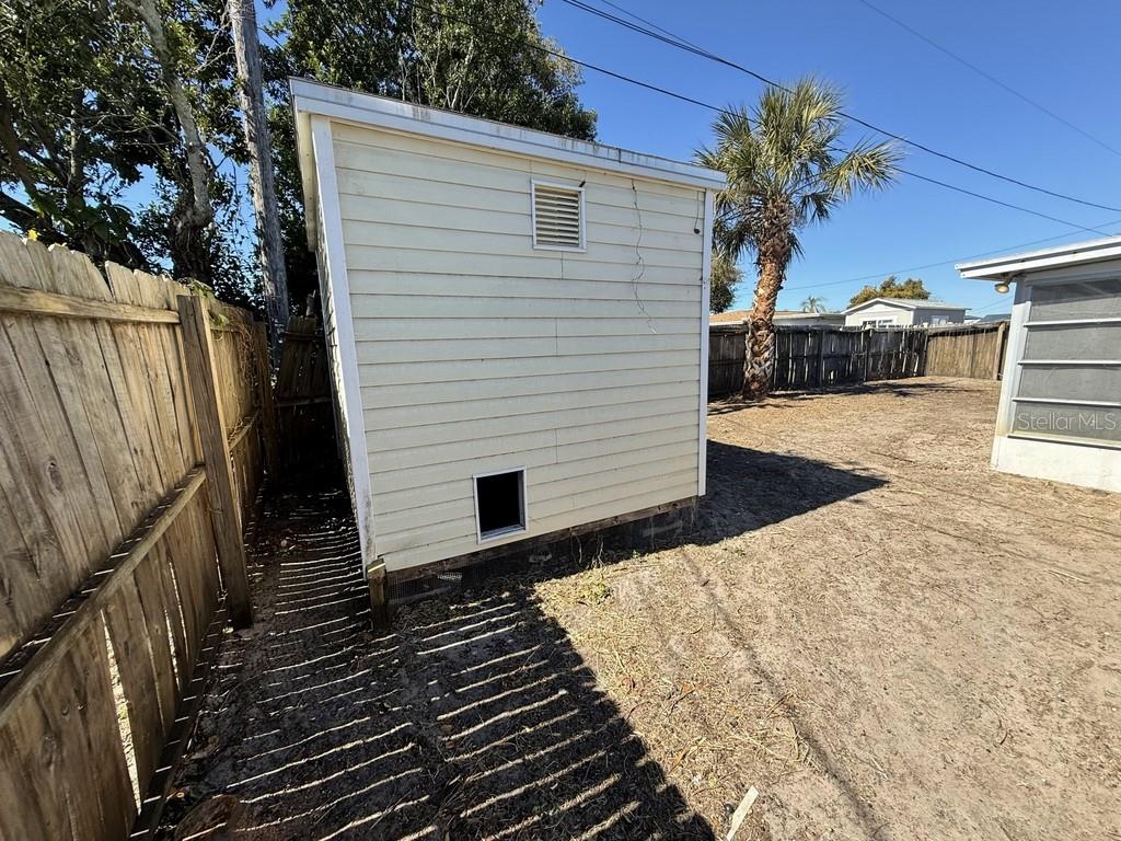 TAHITIAN HOMES - Residential