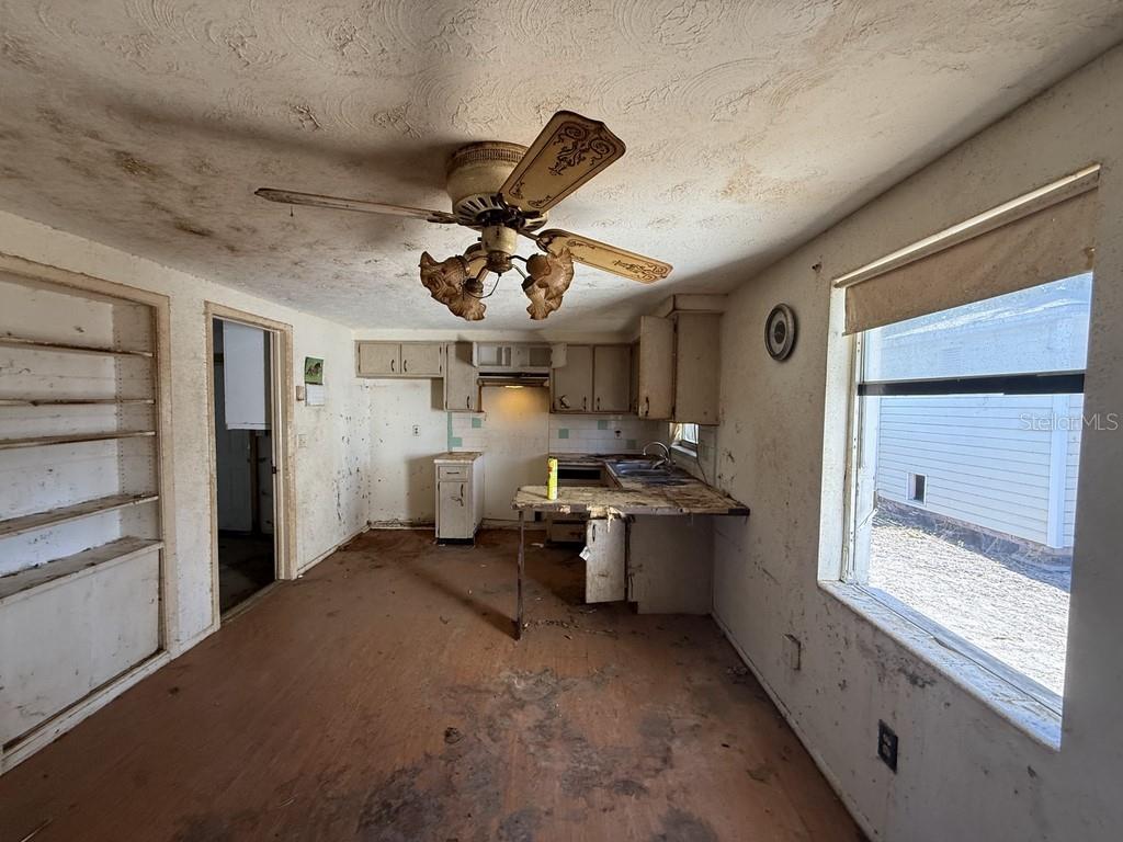 TAHITIAN HOMES - Residential