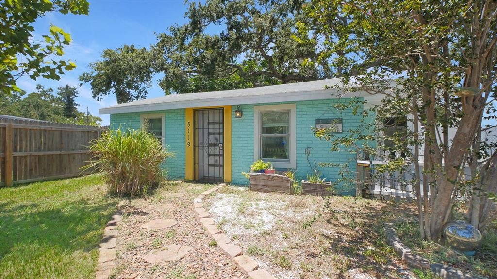 Photo of 5119 23rd Avenue S, Gulfport, FL 33707 (MLS # TB8398147)