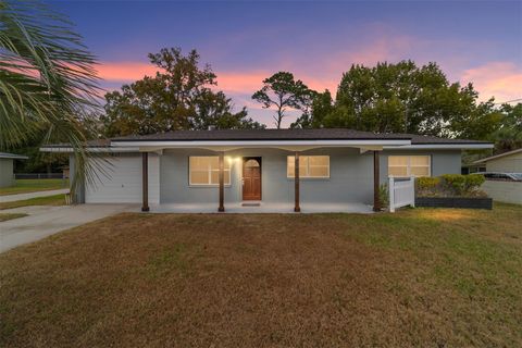 Photo of 3827 SE 13th Street, Ocala, FL 34471 (MLS # OM714449)