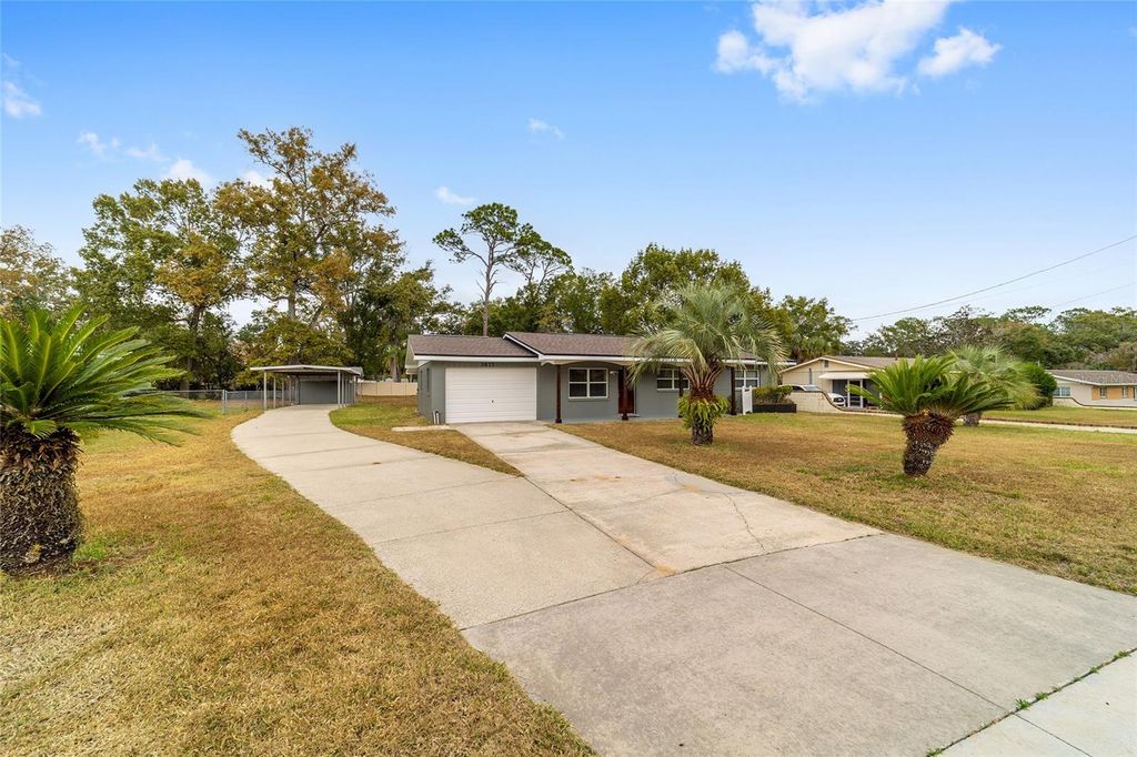 Photo of 3827 SE 13th Street, Ocala, FL 34471 (MLS # OM714449)
