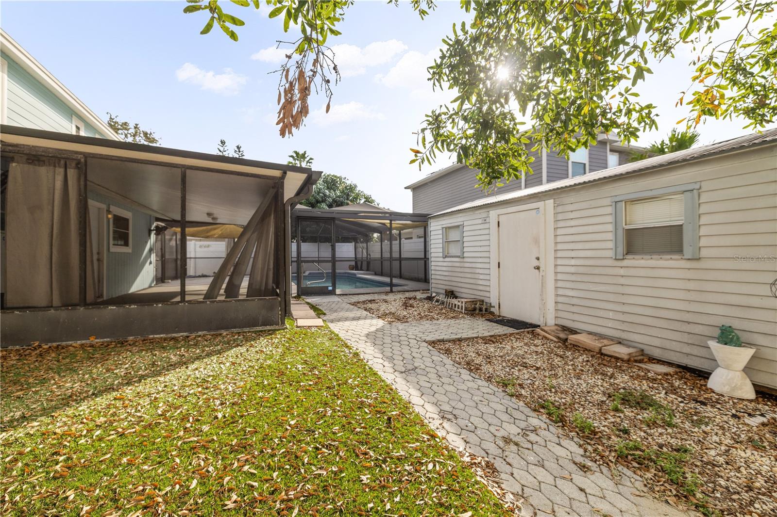 INTERBAY - Residential Lease