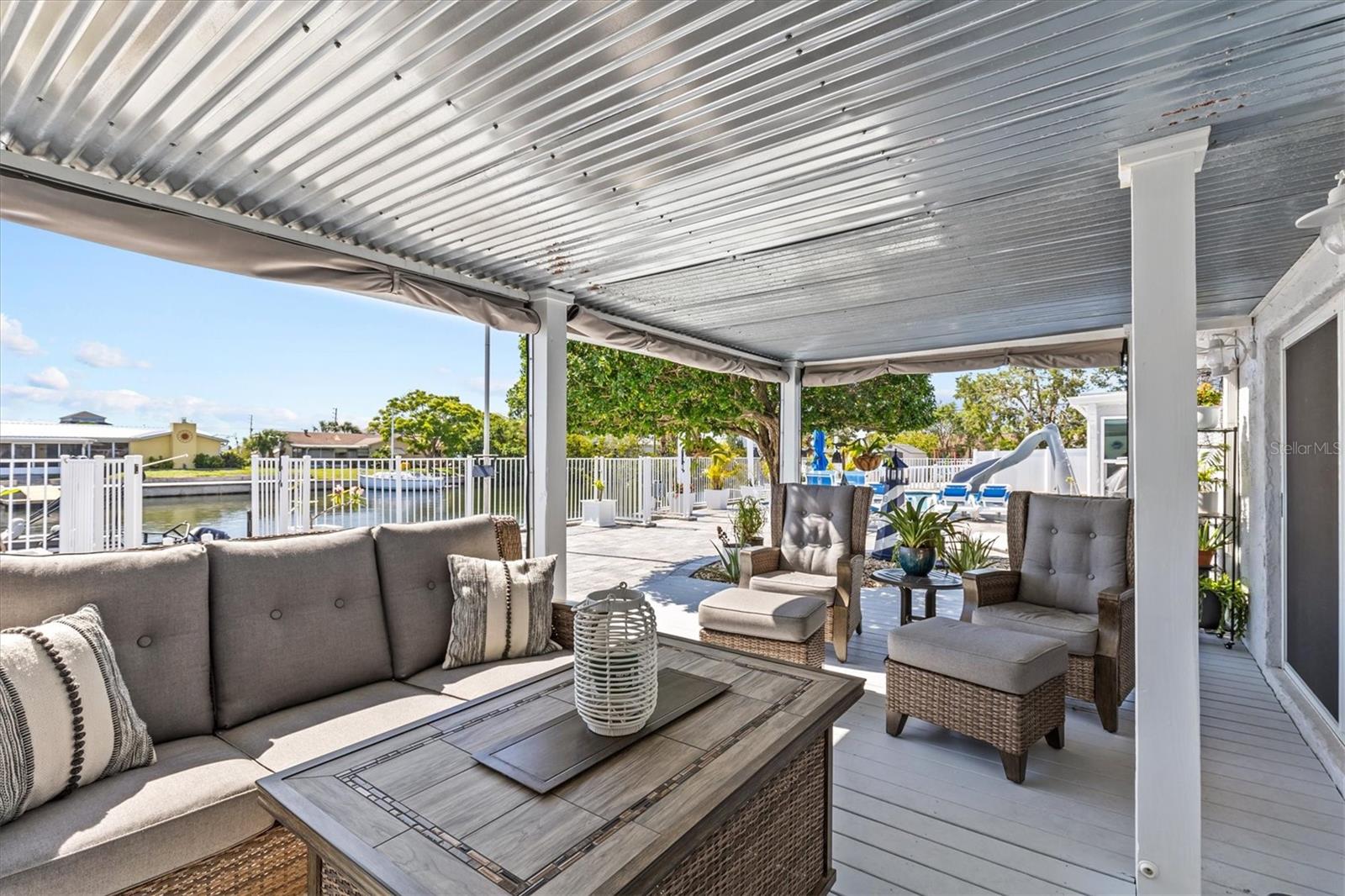 HERNANDO BEACH - Residential