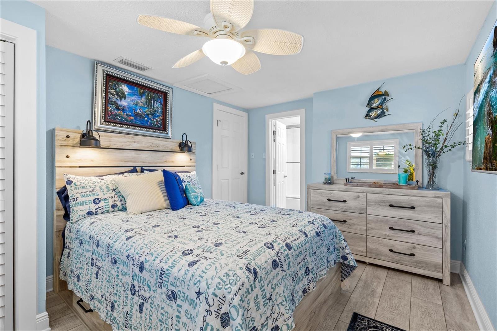 HERNANDO BEACH - Residential