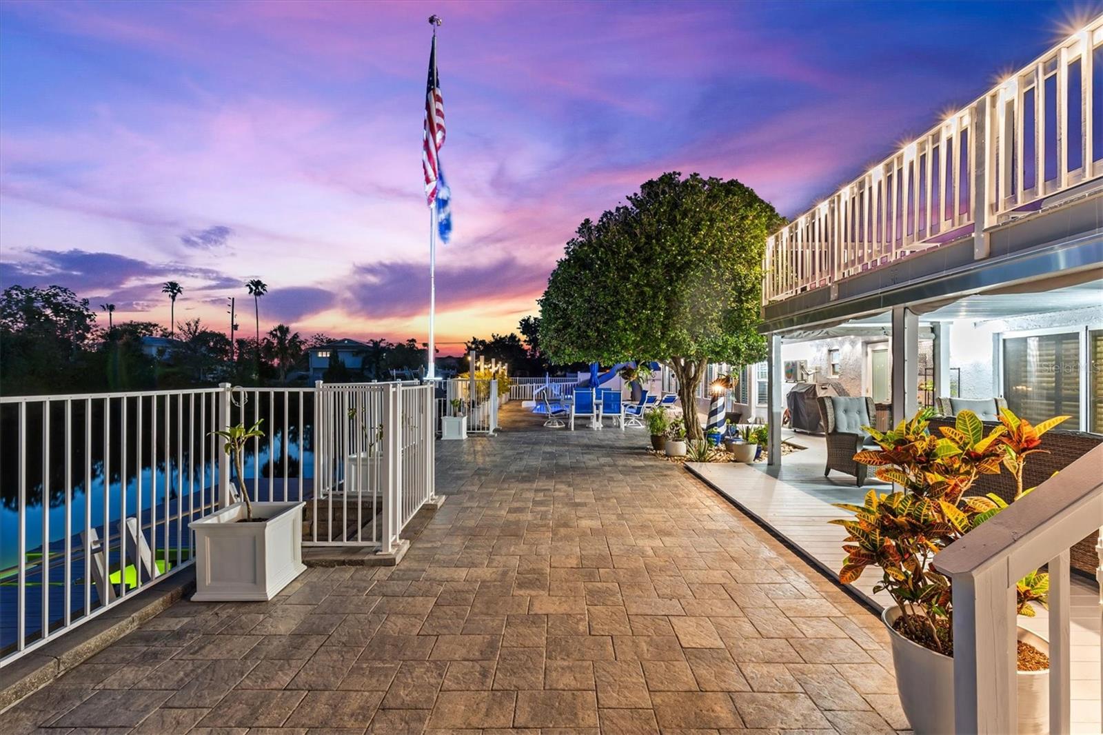 HERNANDO BEACH - Residential