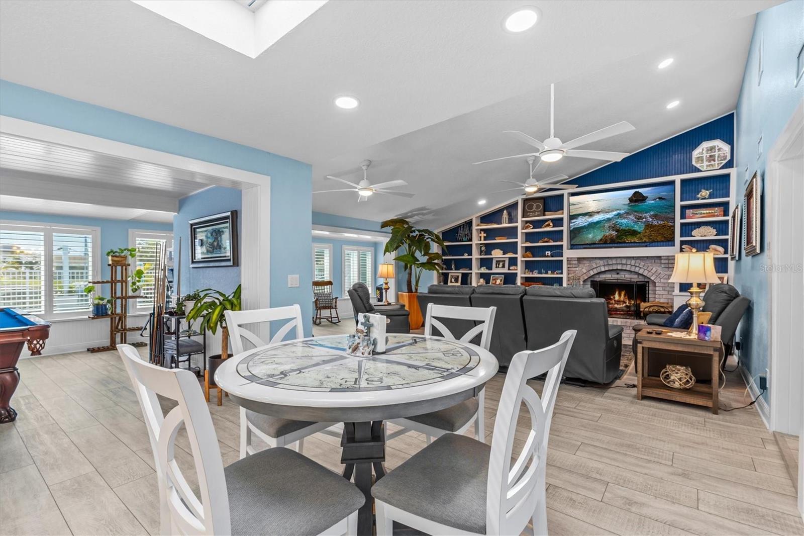 HERNANDO BEACH - Residential