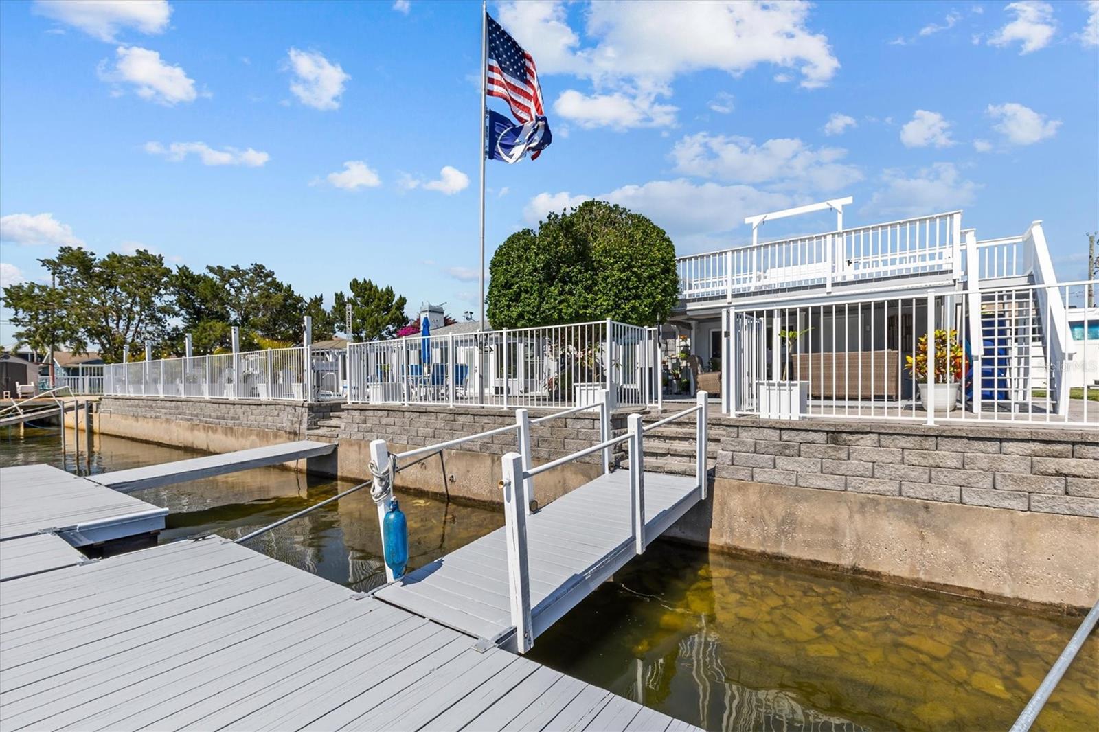 HERNANDO BEACH - Residential