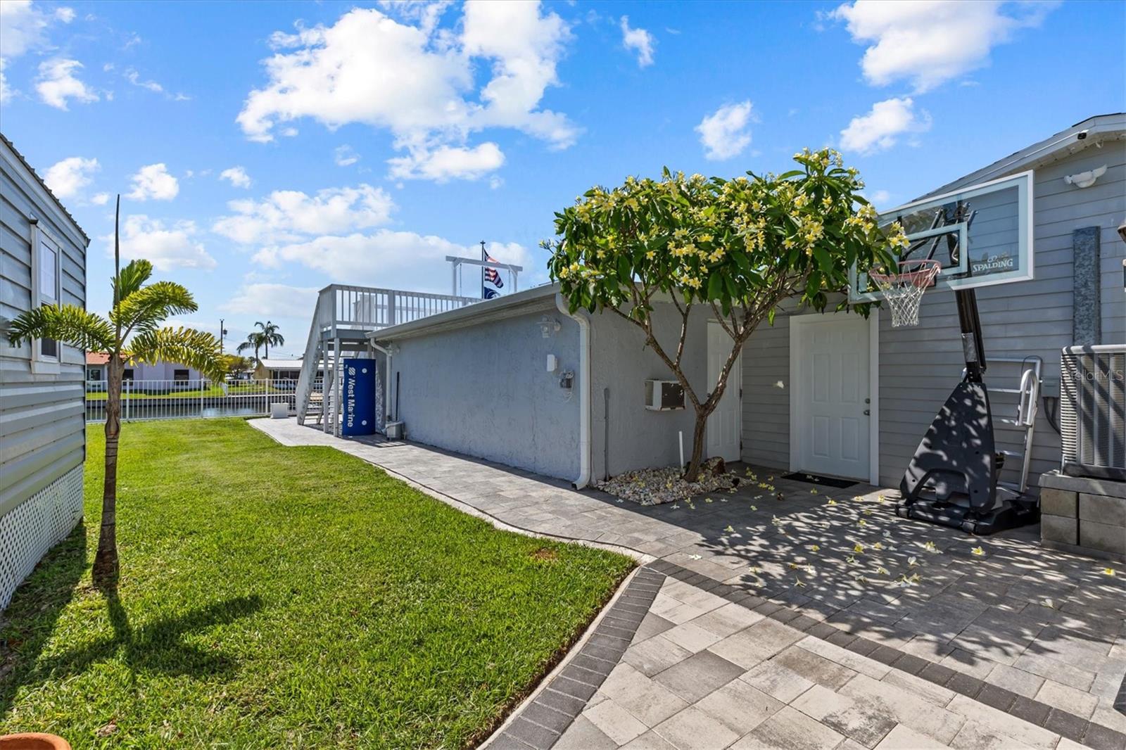 HERNANDO BEACH - Residential
