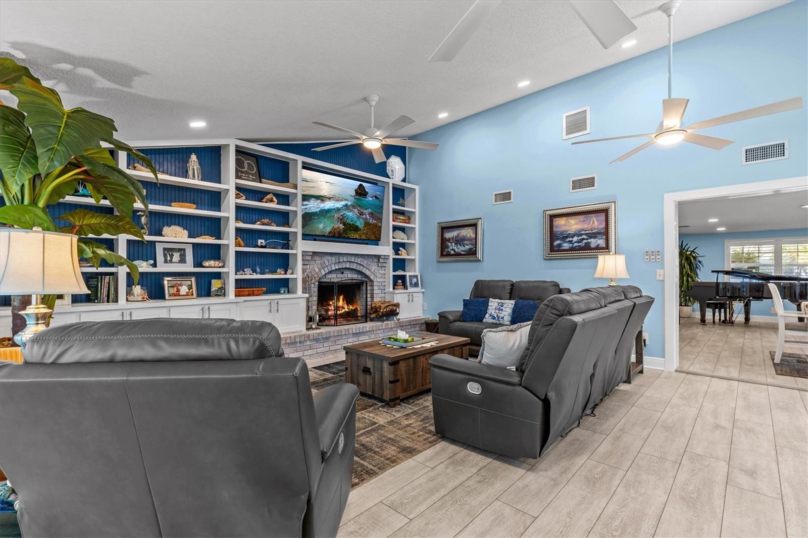 HERNANDO BEACH - Residential