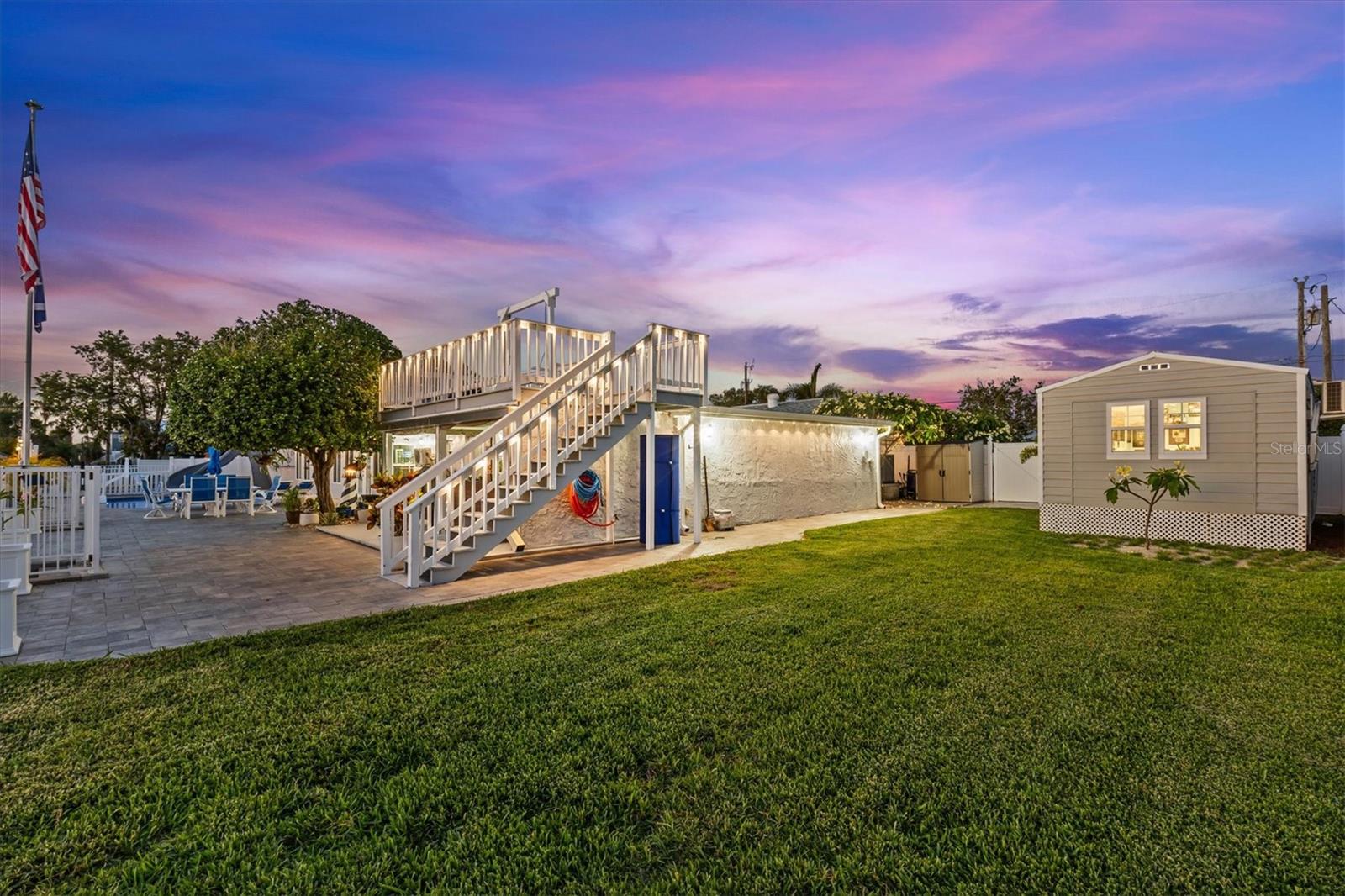 HERNANDO BEACH - Residential