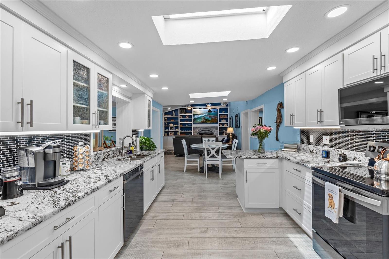 HERNANDO BEACH - Residential