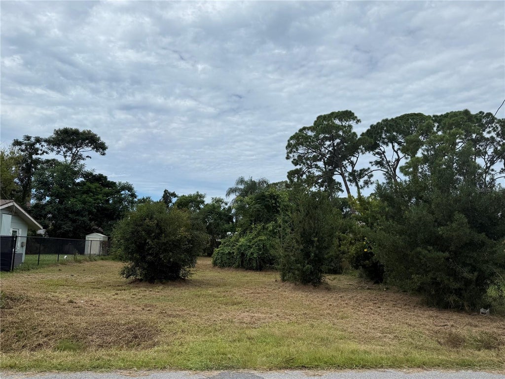 Photo of Murdock Avenue, Sarasota, FL 34231 (MLS # A4708875)