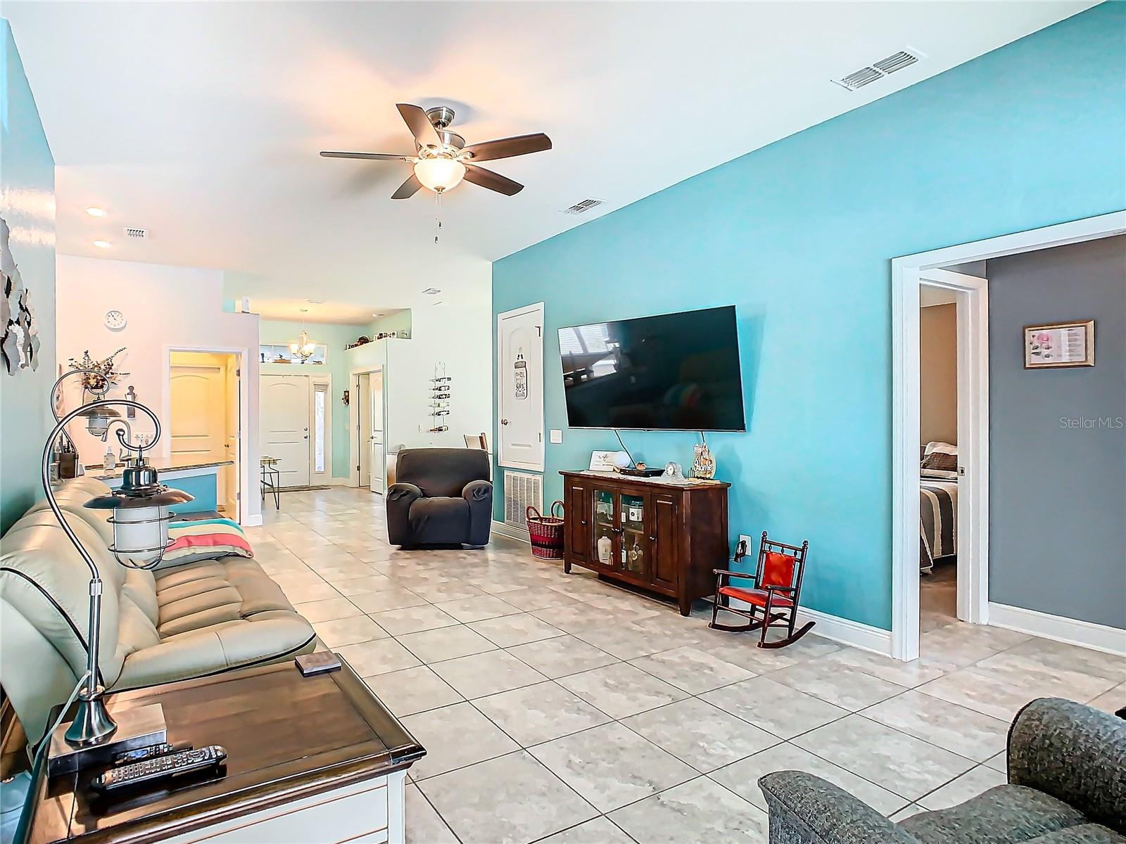 RIDGE/HLND MDWS - Residential Lease