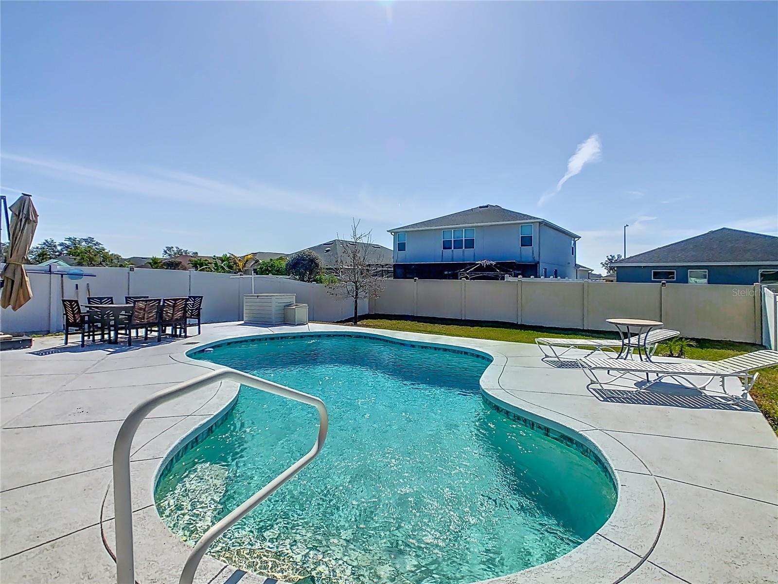 RIDGE/HLND MDWS - Residential Lease