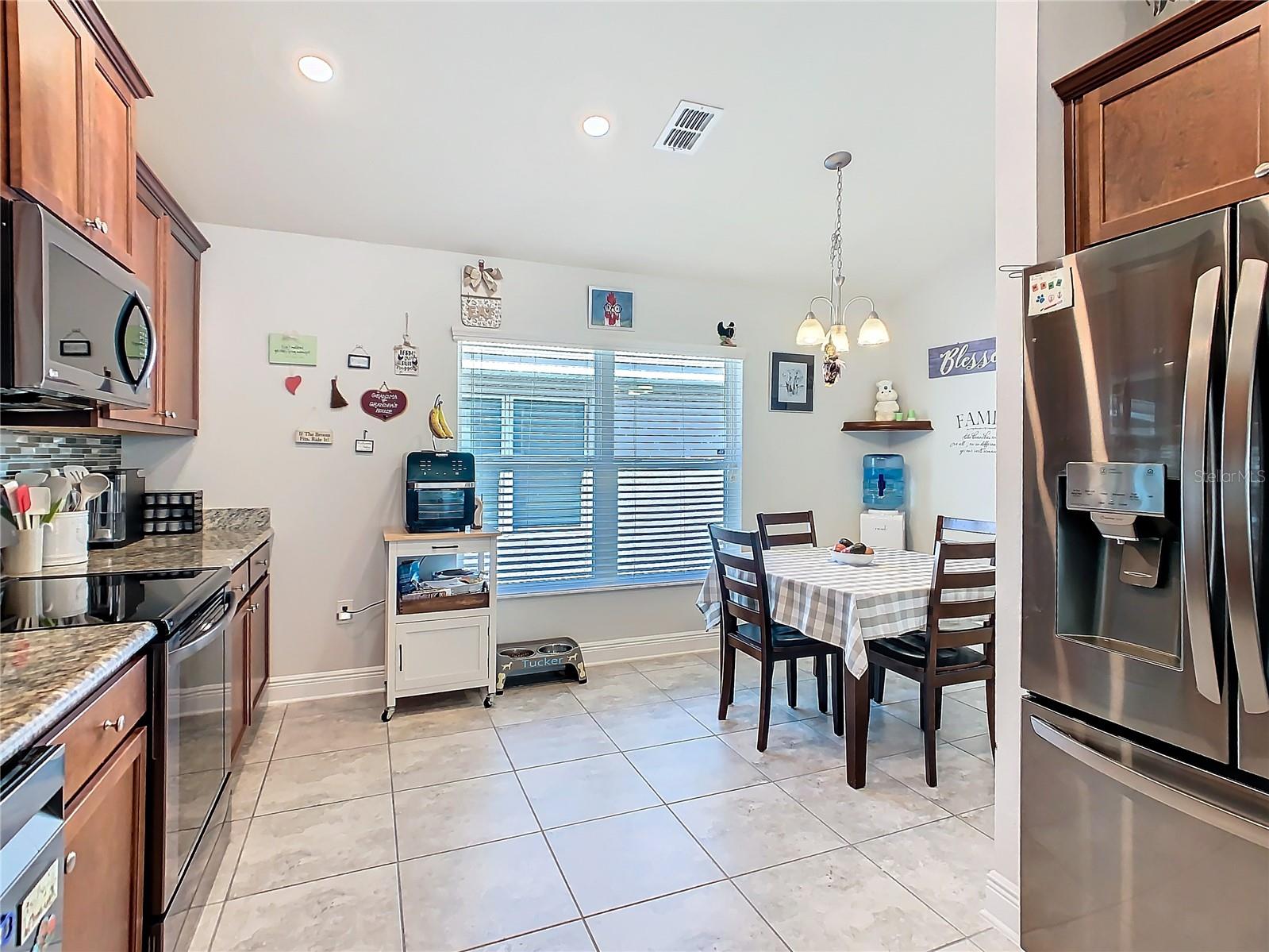 RIDGE/HLND MDWS - Residential Lease