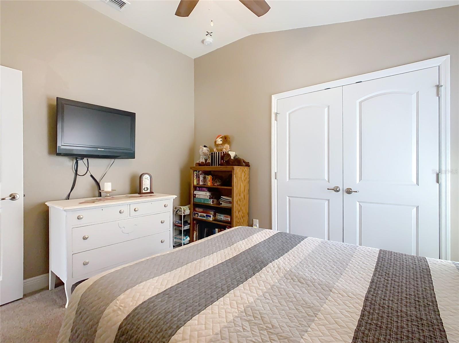 RIDGE/HLND MDWS - Residential Lease