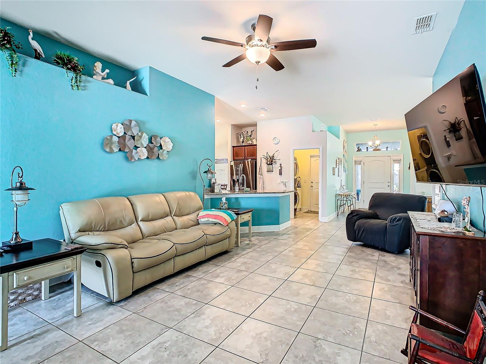 RIDGE/HLND MDWS - Residential Lease