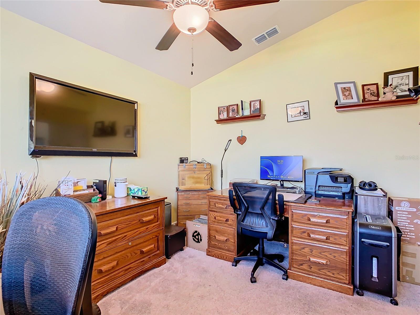 RIDGE/HLND MDWS - Residential Lease