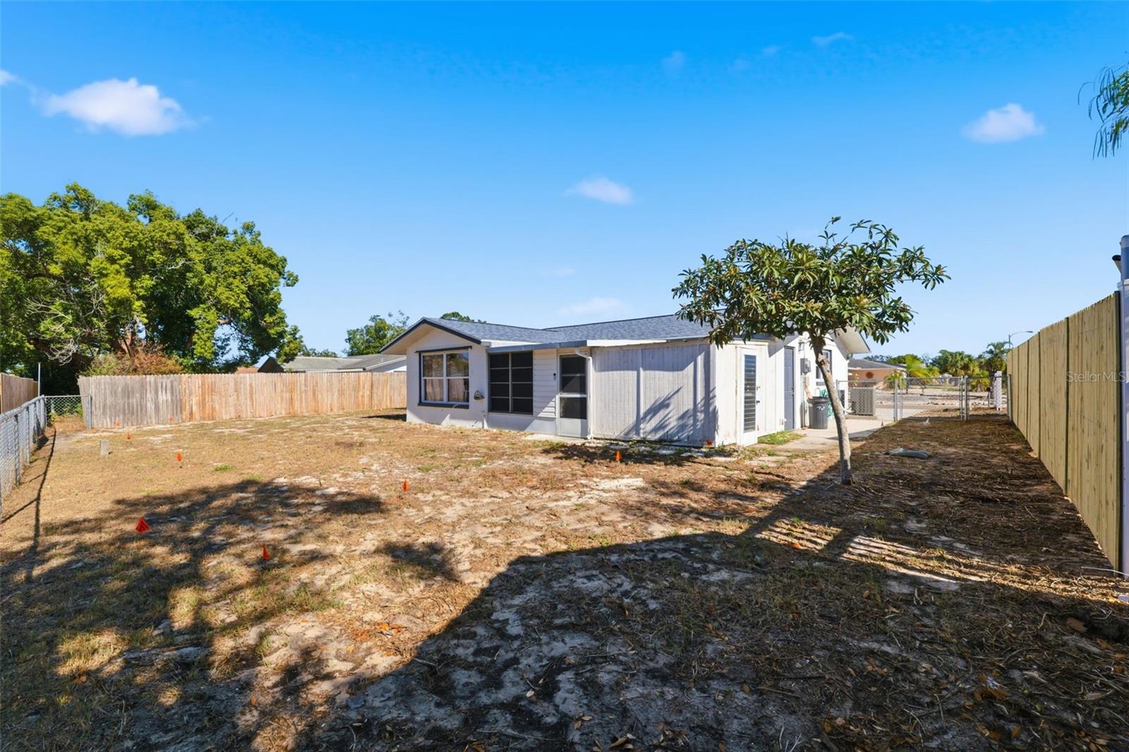 JASMINE LAKES - Residential