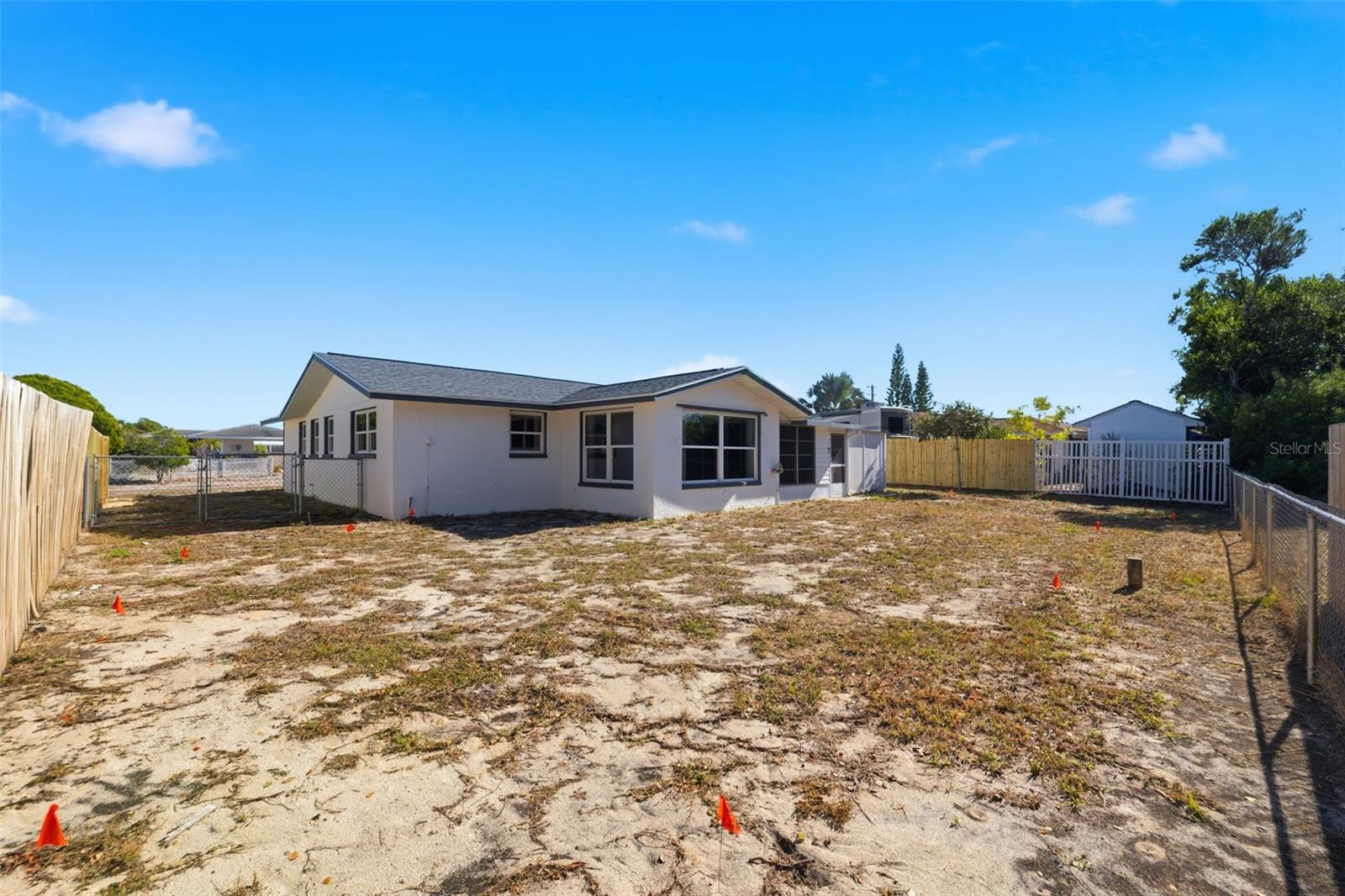 JASMINE LAKES - Residential