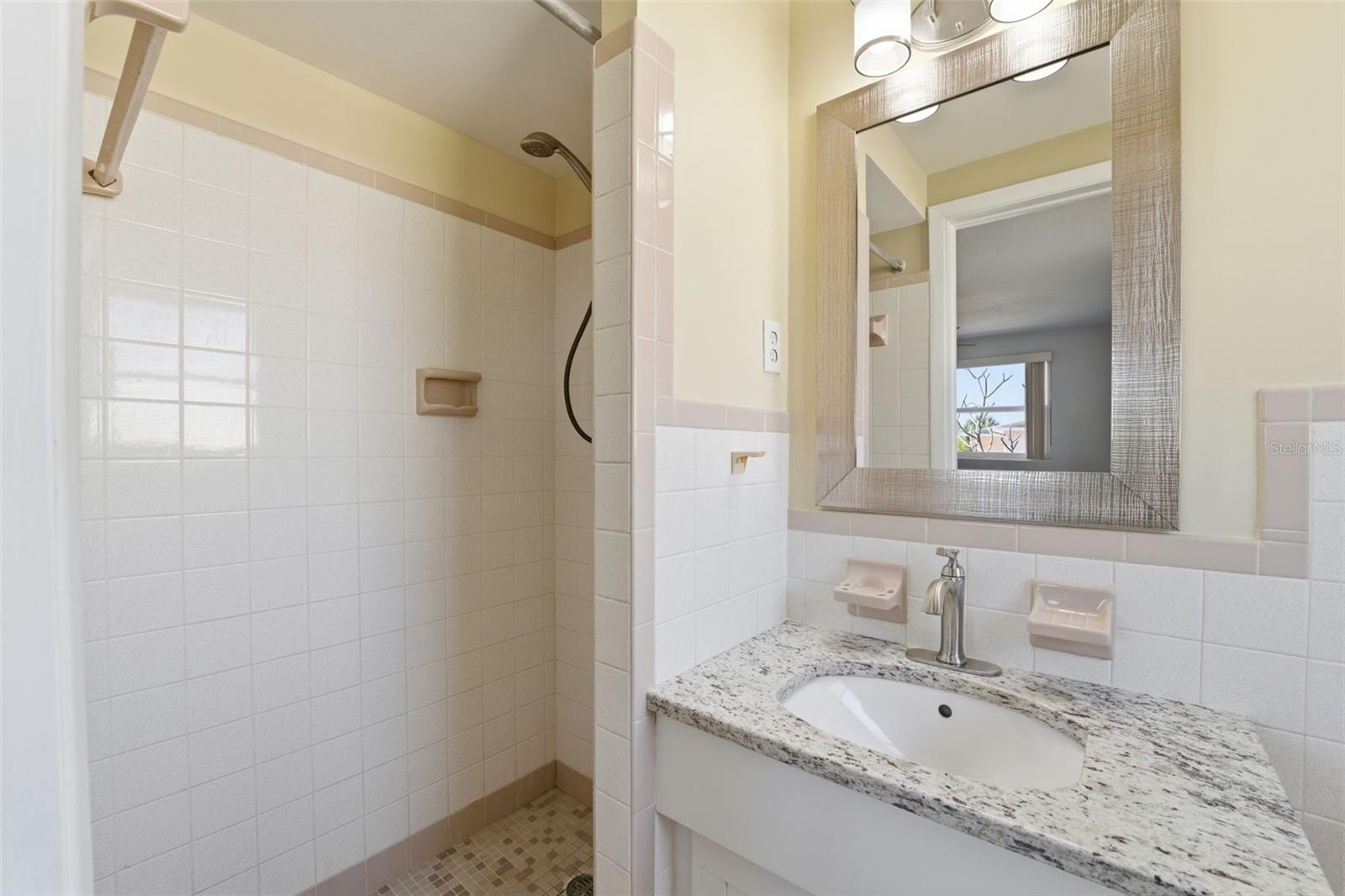 JASMINE LAKES - Residential