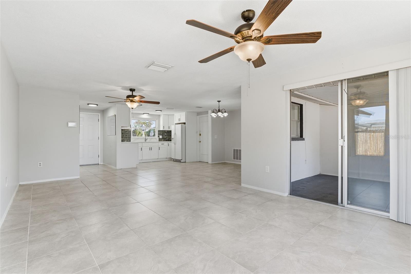 JASMINE LAKES - Residential