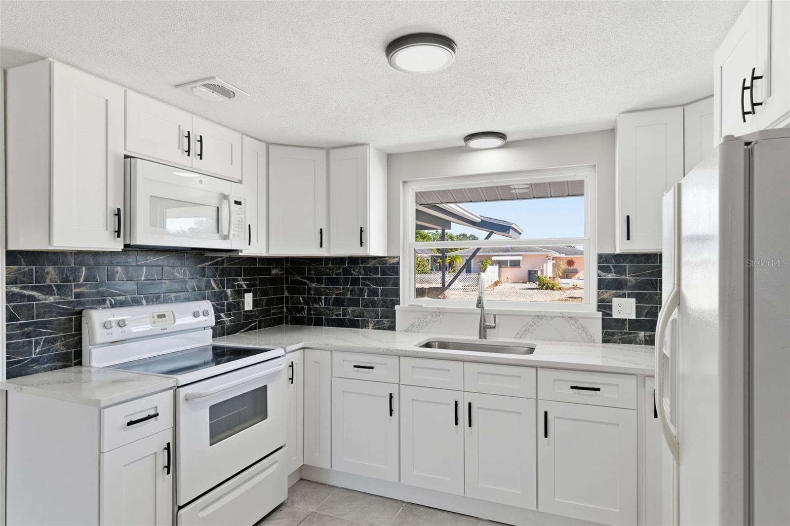 JASMINE LAKES - Residential