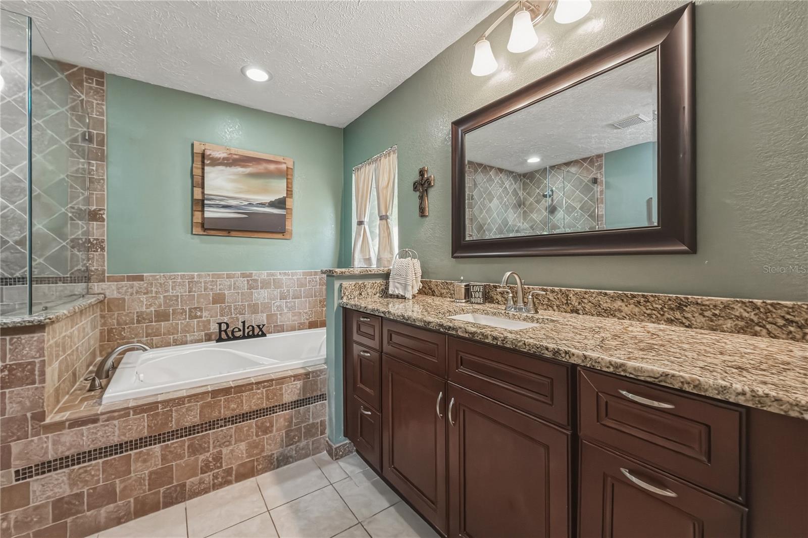 OAKS WEST PH 1 - Residential