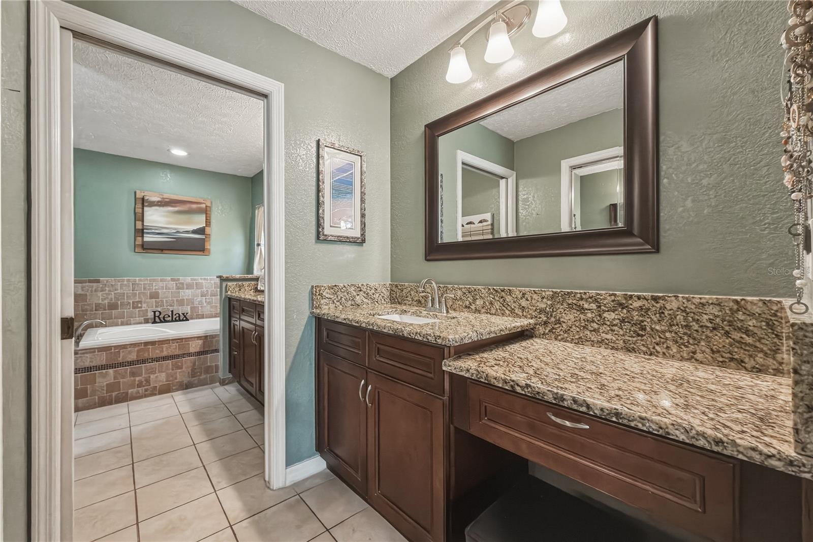 OAKS WEST PH 1 - Residential