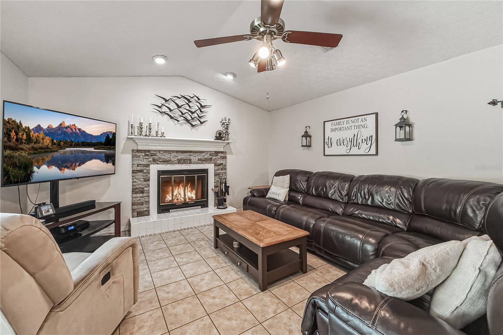 OAKS WEST PH 1 - Residential