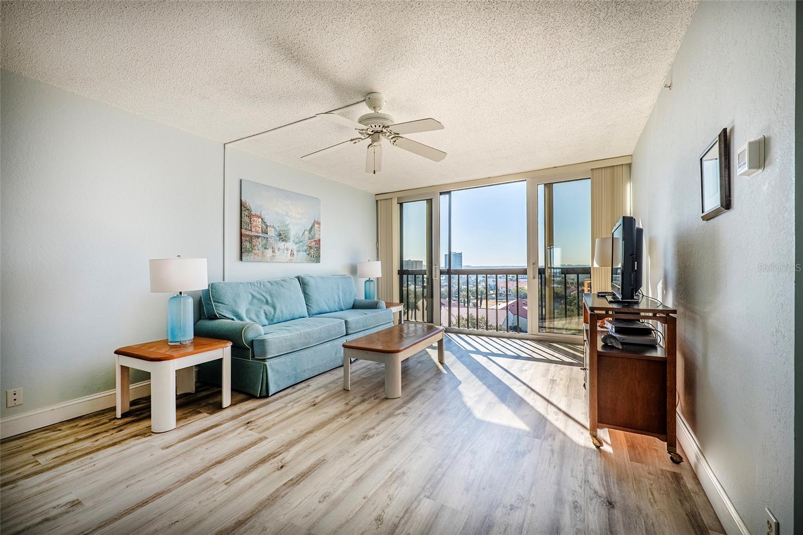 DOLPHIN COVE CLEARWATER - Residential