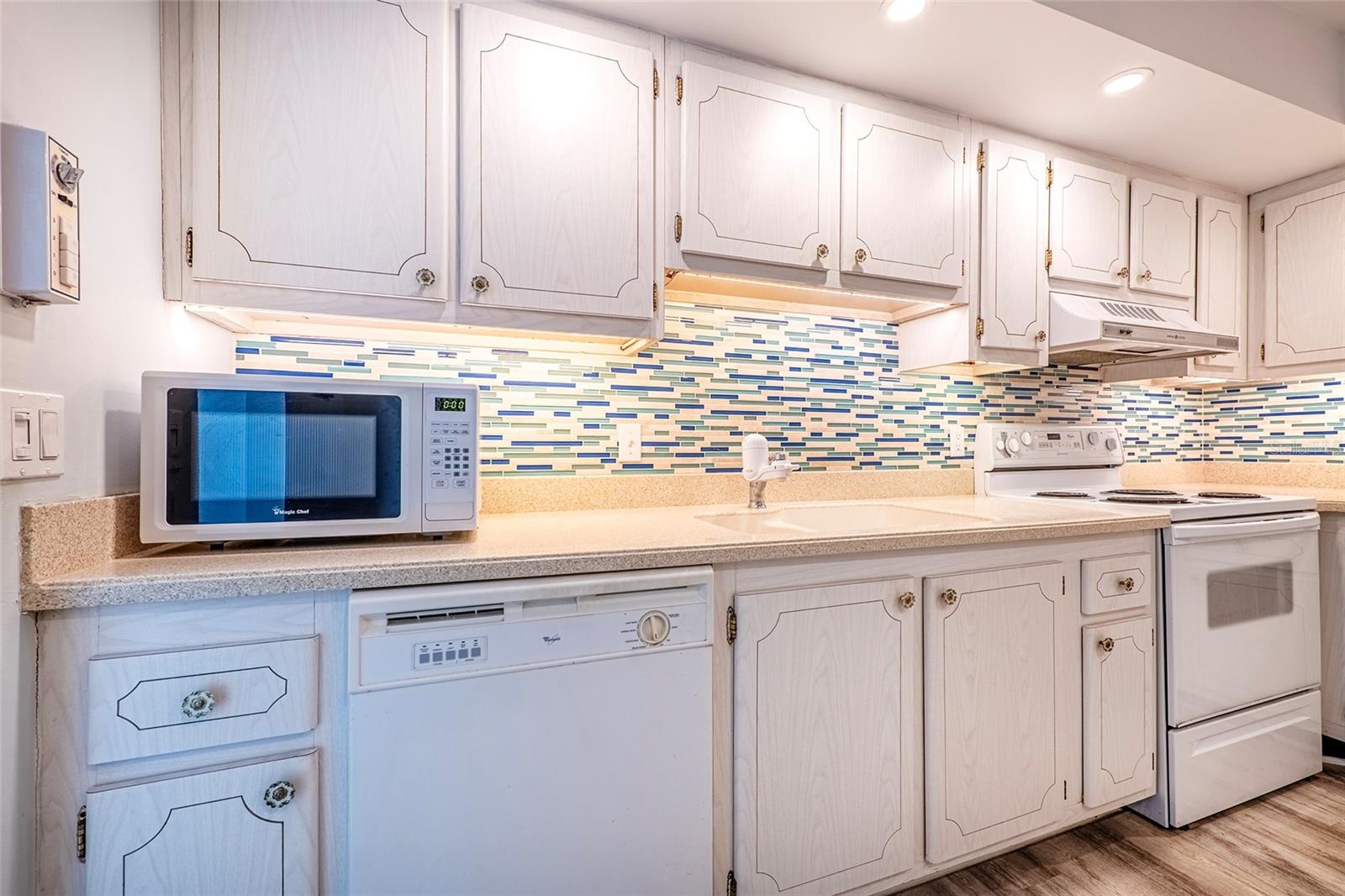 DOLPHIN COVE CLEARWATER - Residential