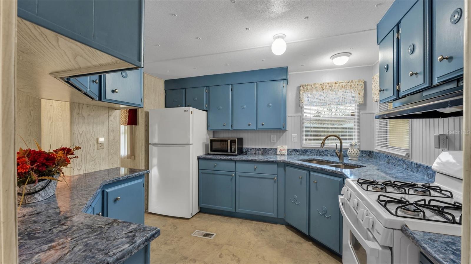 MARTIN ESTATES - Residential