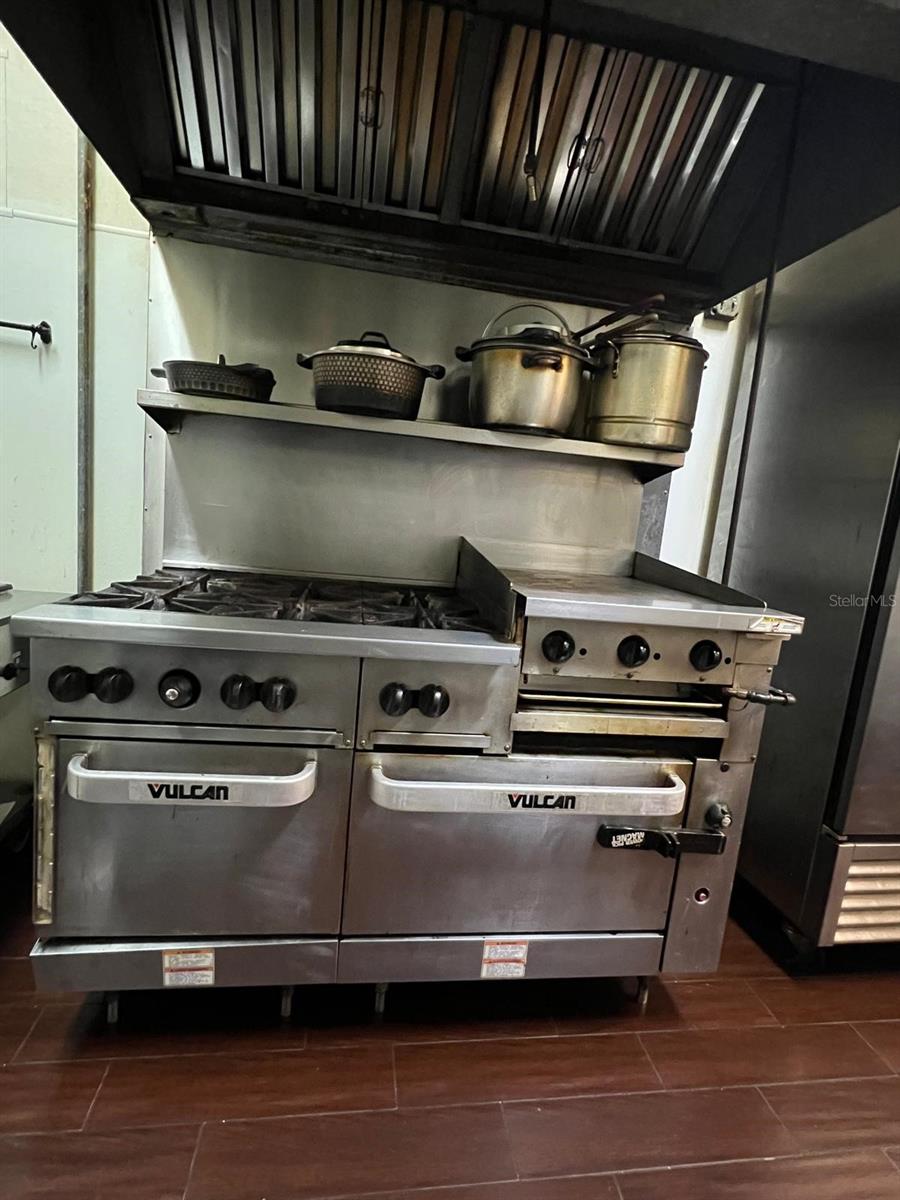 RIVERSIDE - Commercial Lease