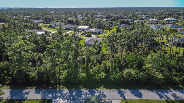 12495 STEEN TER, PORT CHARLOTTE, FL 33981 - Image ddba4bf7fffcfb1769020fb89910b000/743300549