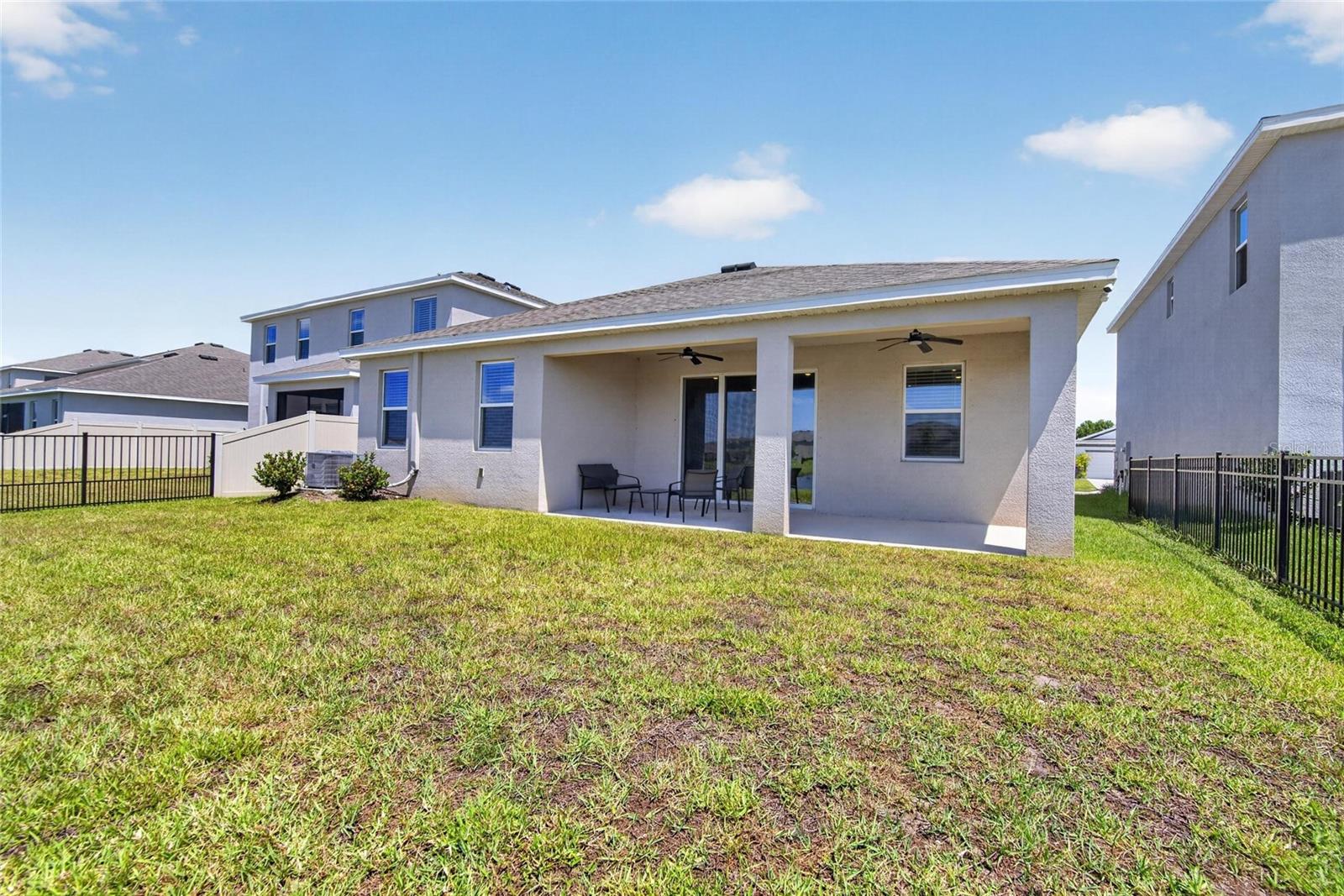 MANGROVE MANOR PH 1 - Residential Lease