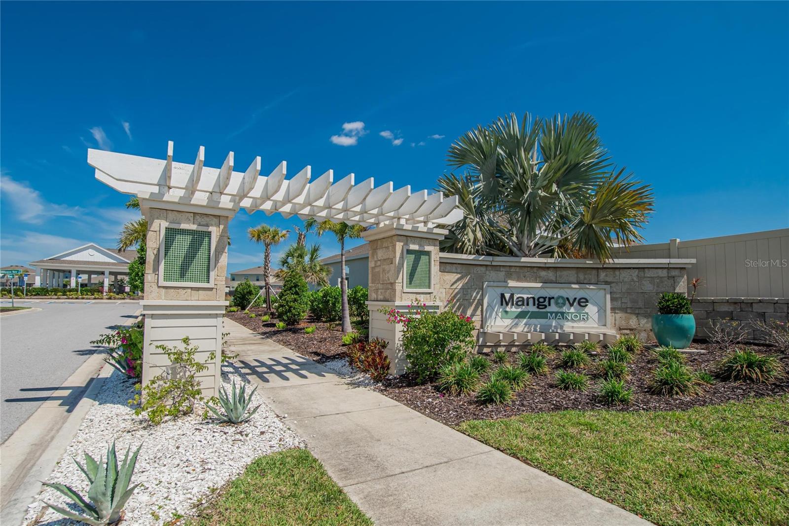 MANGROVE MANOR PH 1 - Residential Lease