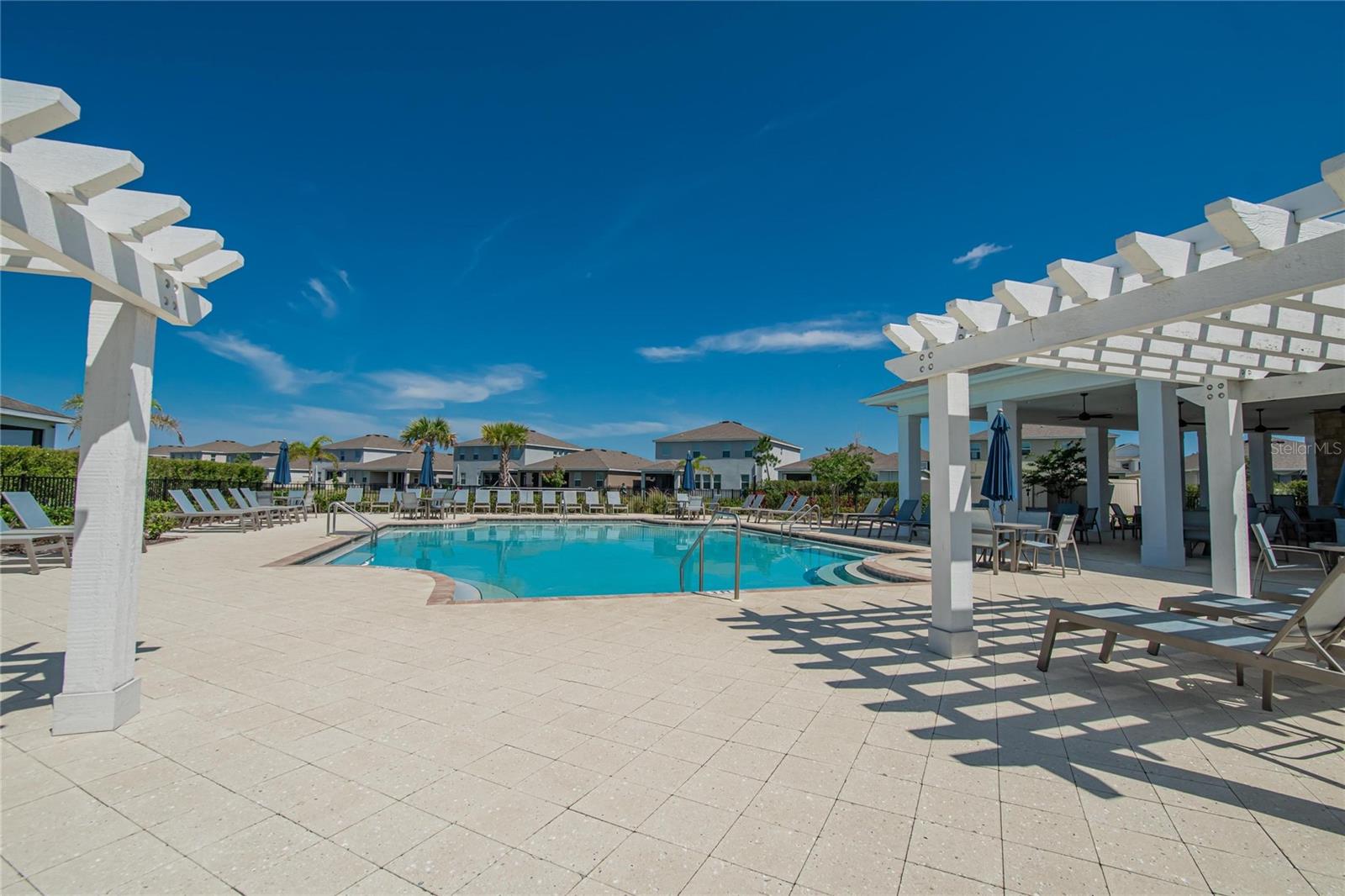 MANGROVE MANOR PH 1 - Residential Lease