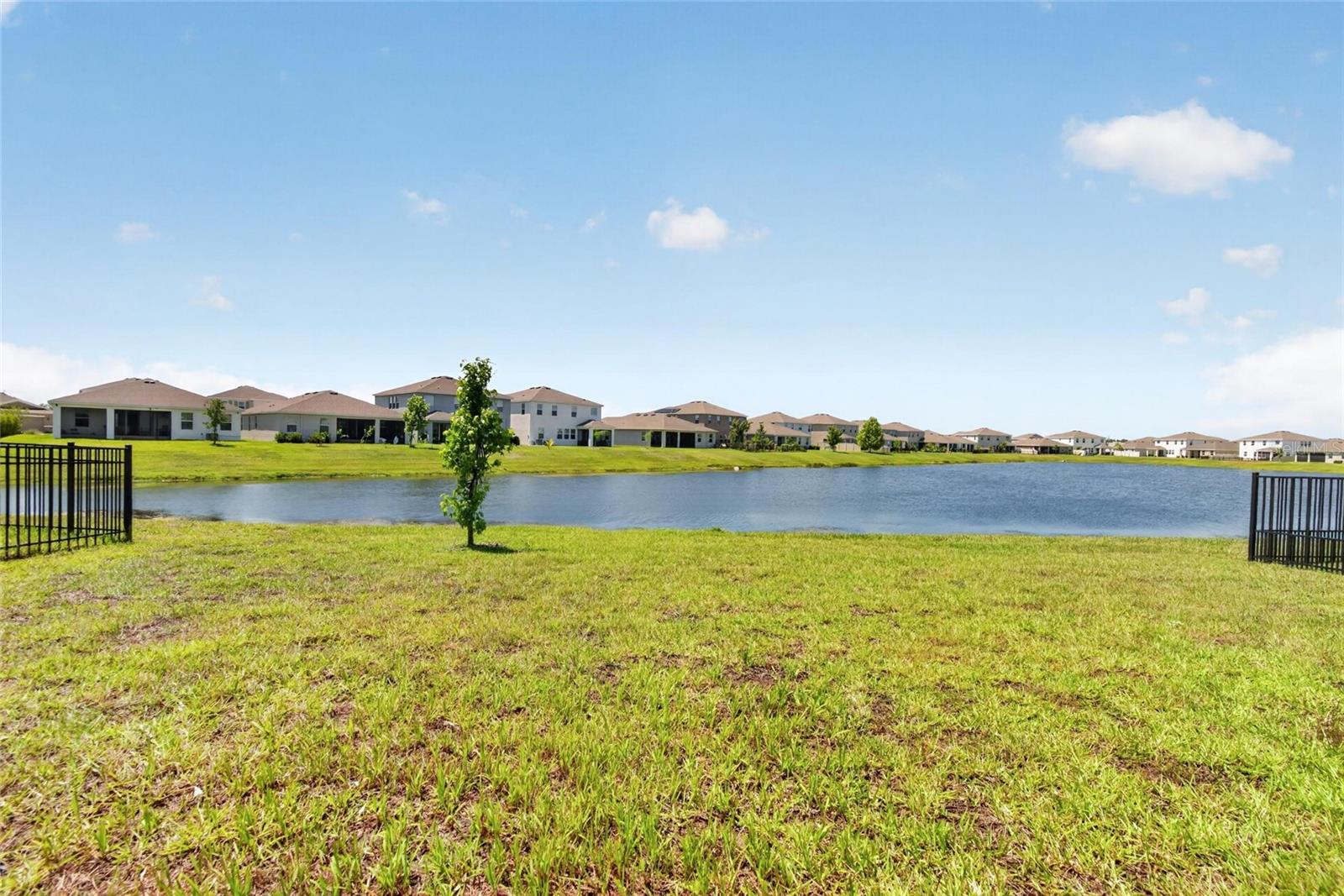 MANGROVE MANOR PH 1 - Residential Lease