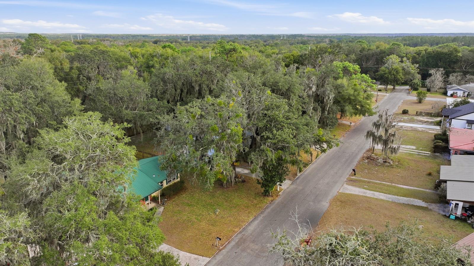 COUNTRY CLUB HEIGHTS - Residential