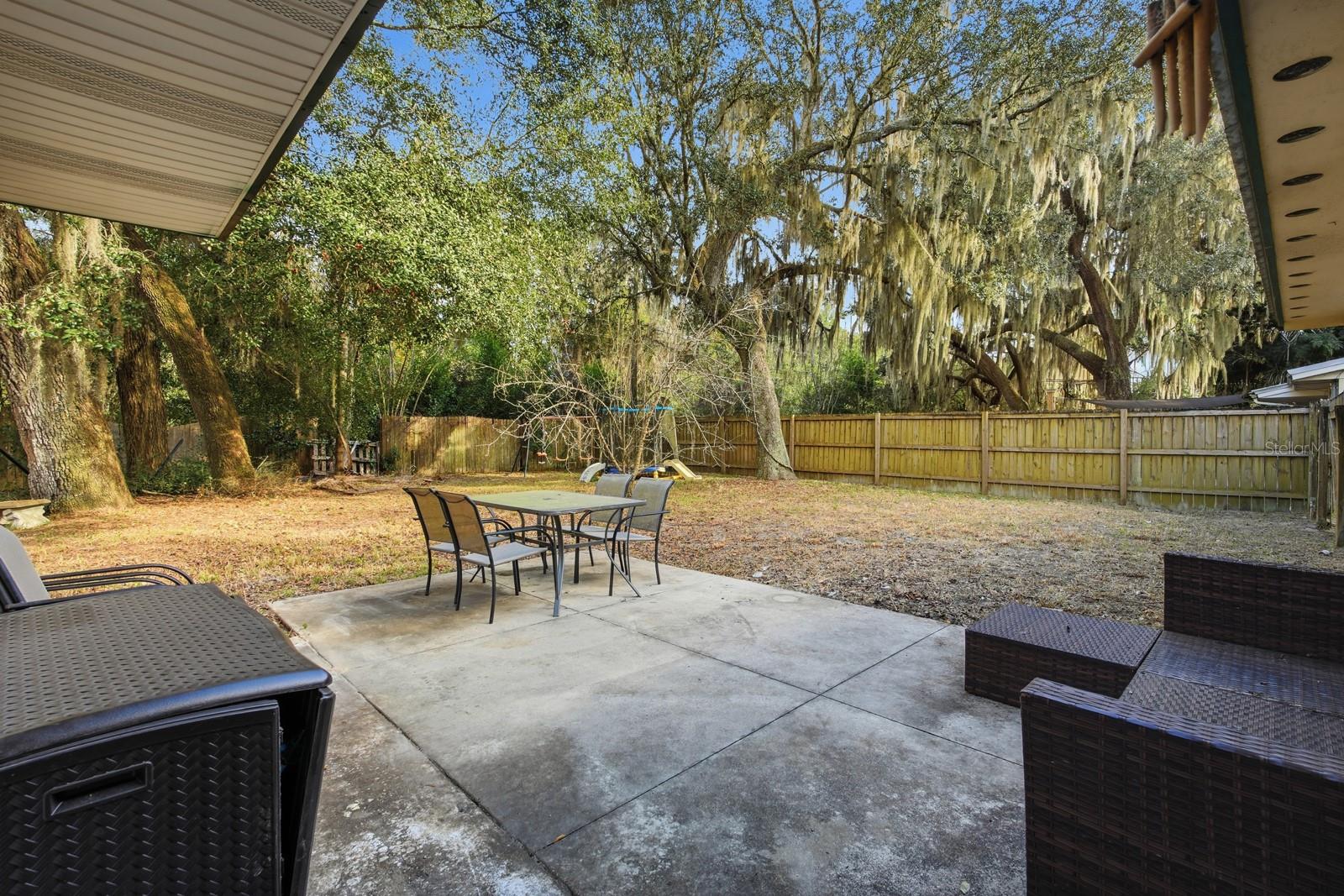 COUNTRY CLUB HEIGHTS - Residential