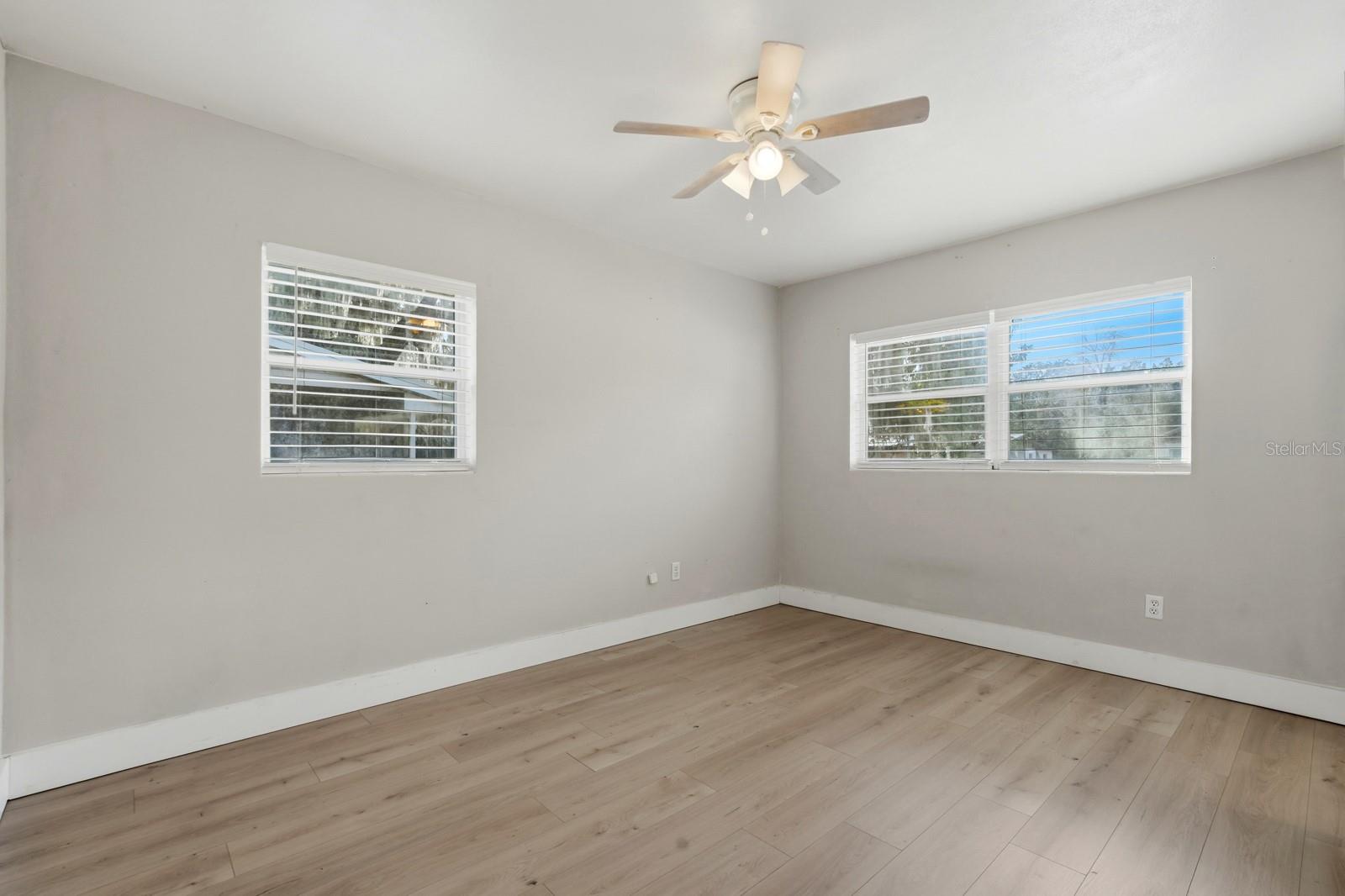 COUNTRY CLUB HEIGHTS - Residential