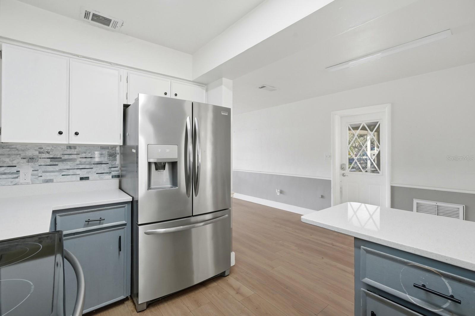 COUNTRY CLUB HEIGHTS - Residential