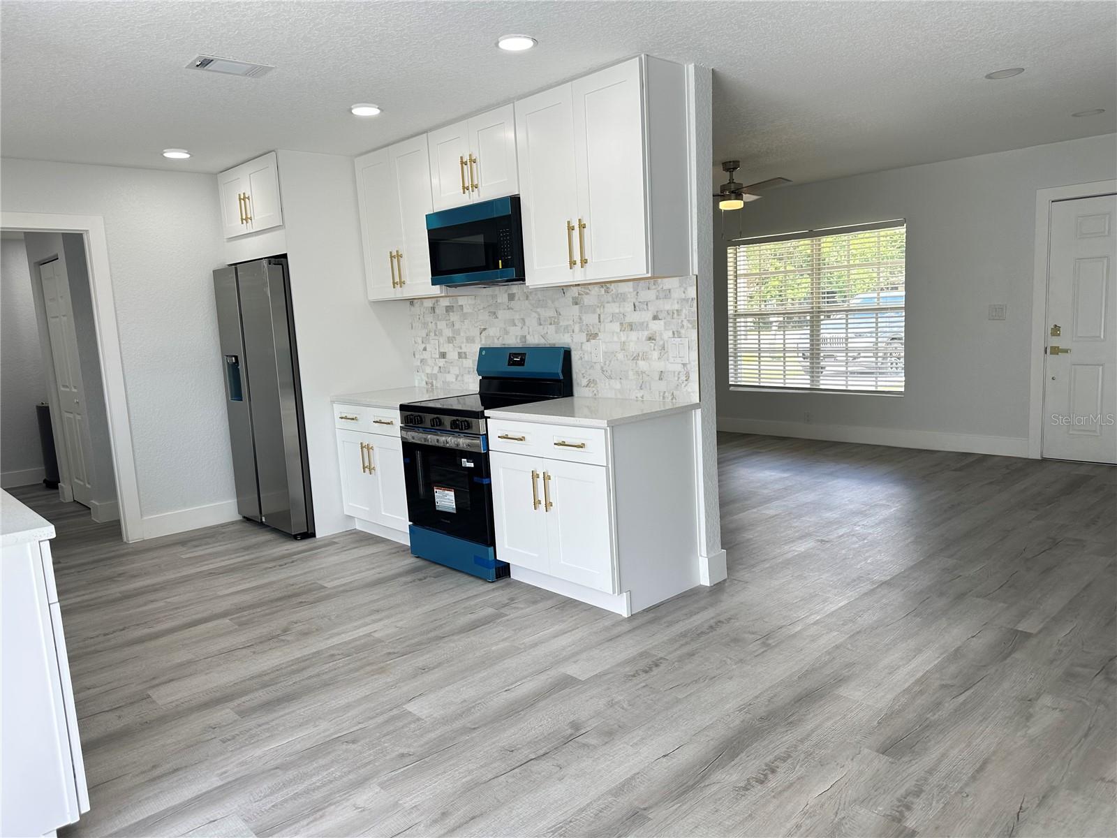 THE GROVES NORTH - Residential