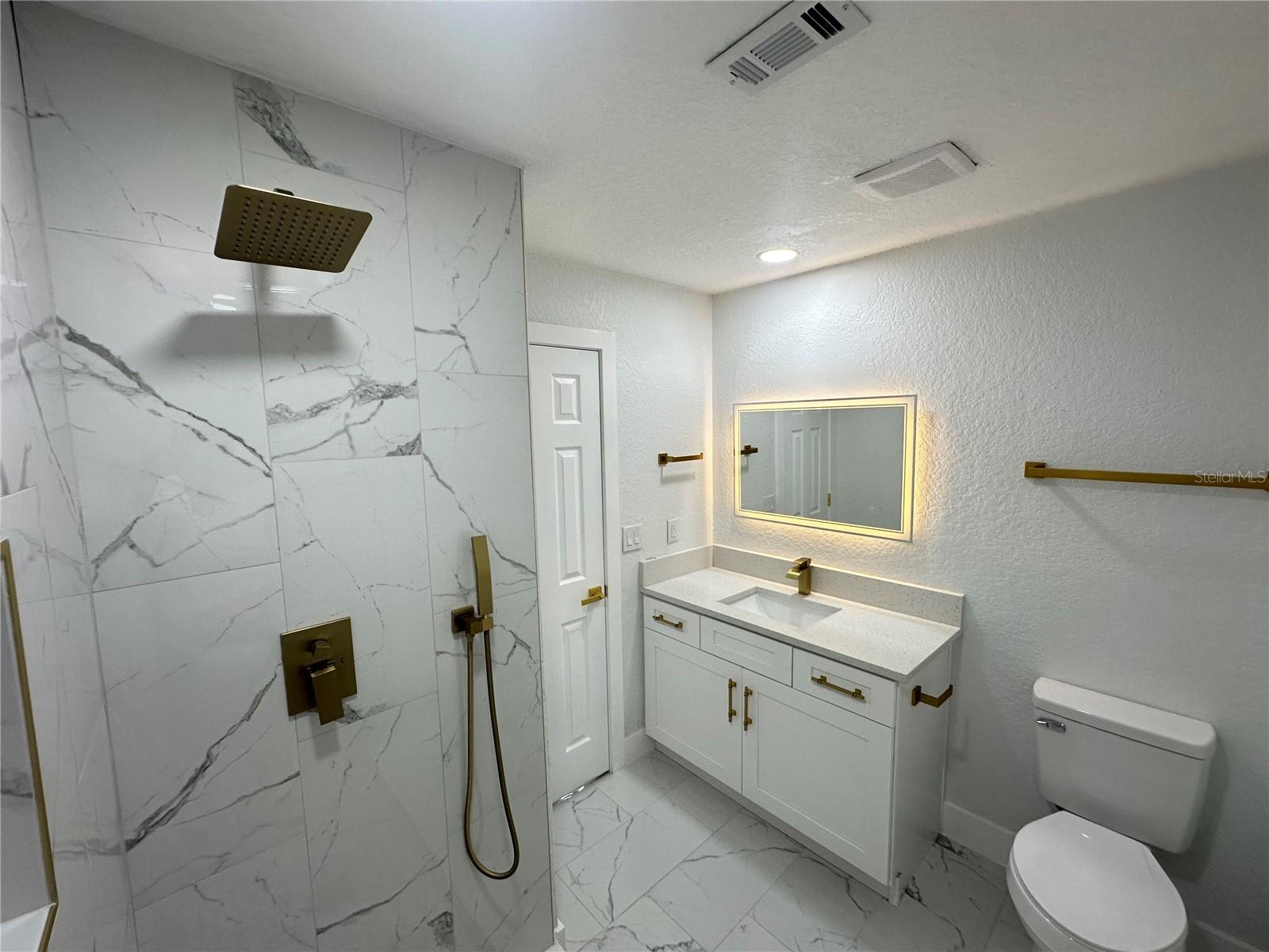 THE GROVES NORTH - Residential